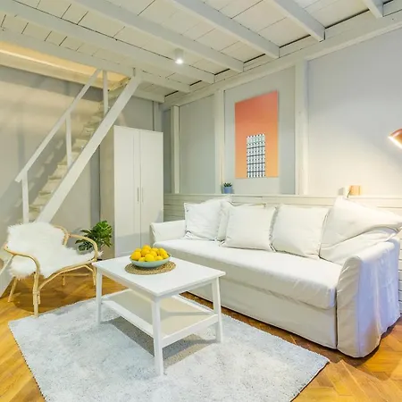 Vanilla Apartment